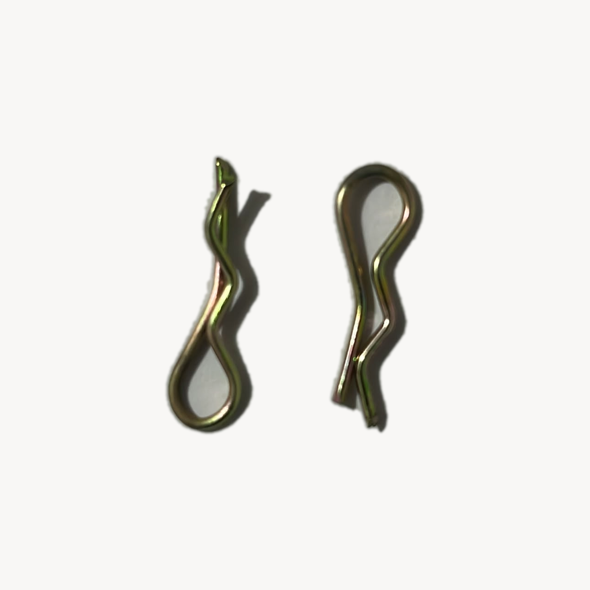 Retaining pin clip set
