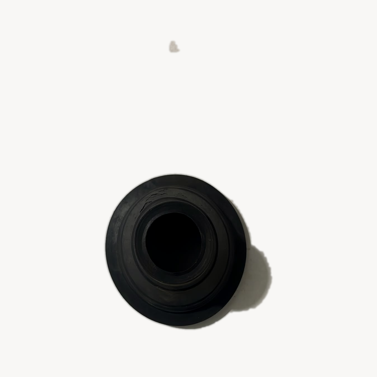 Rubber flanged bush